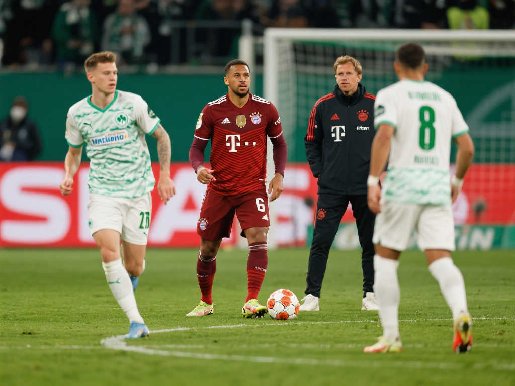 孔帕尼:绝不轻敌门兴,穆勒安联球场表现是关键 孔帕尼:绝不轻敌门兴,穆勒安联球场表现是关键